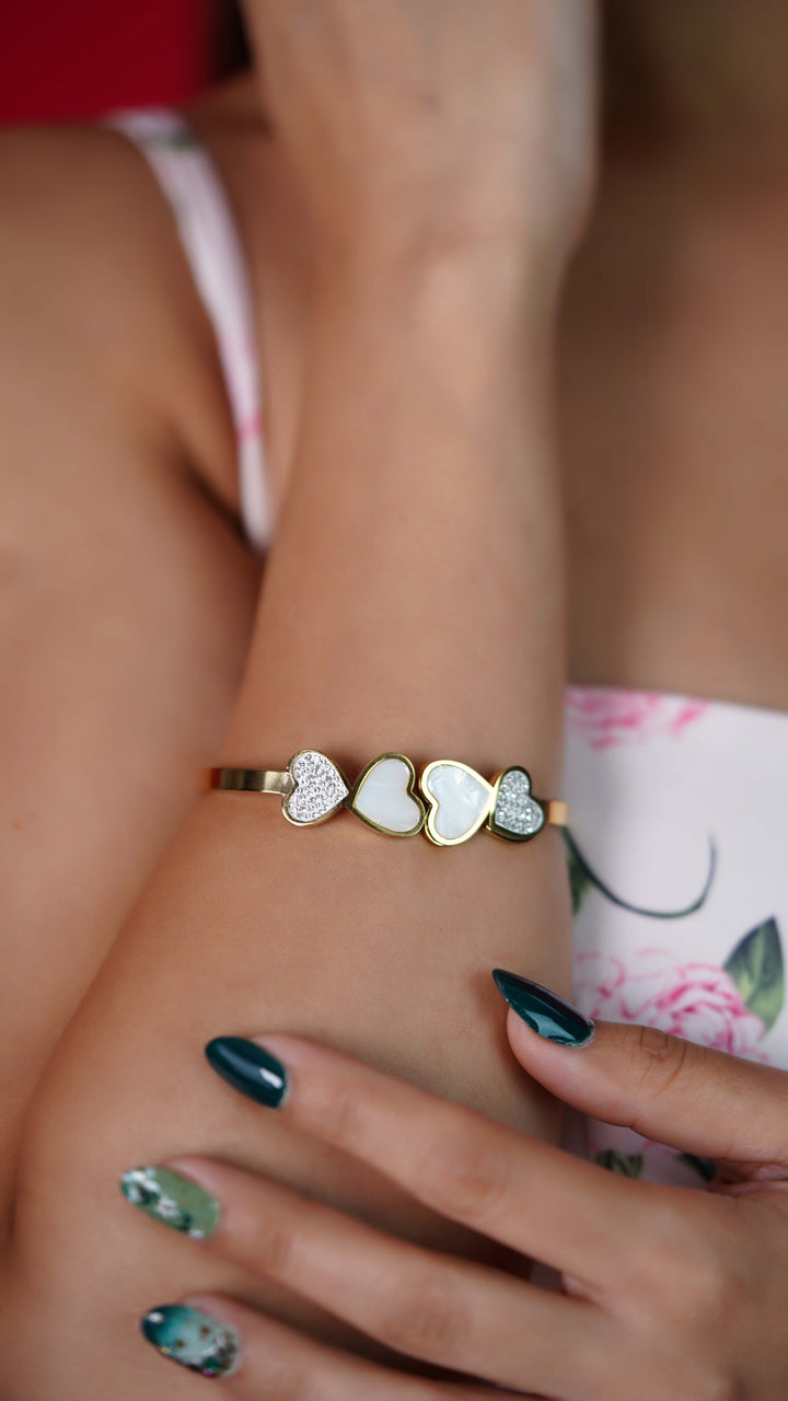 Lovestruck Hearts Bracelet