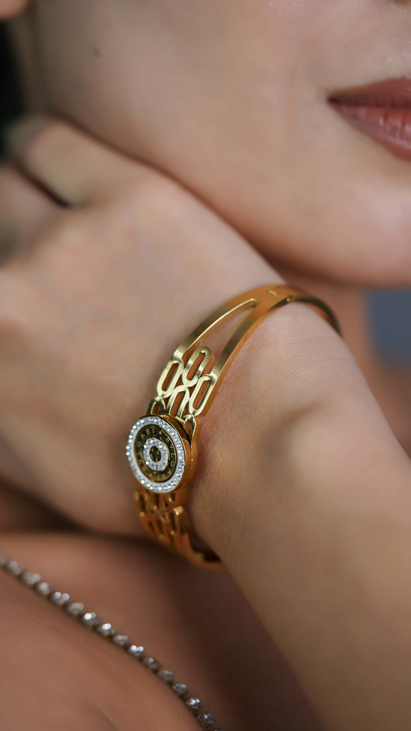 Winged Circle Bracelet
