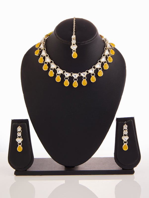 Golden Glow Kundan Necklace Set