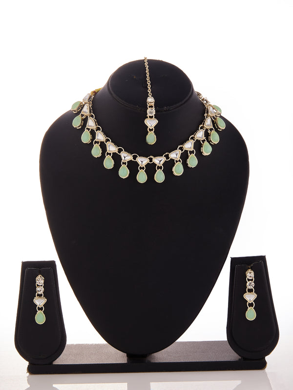Emerald Glow Kundan Necklace Set
